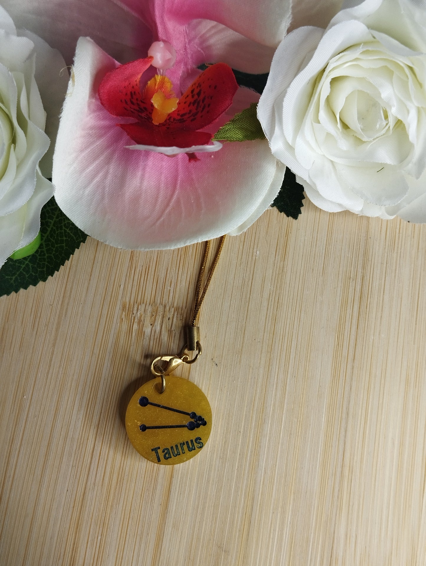 Fond Jaune, Ecriture Noir