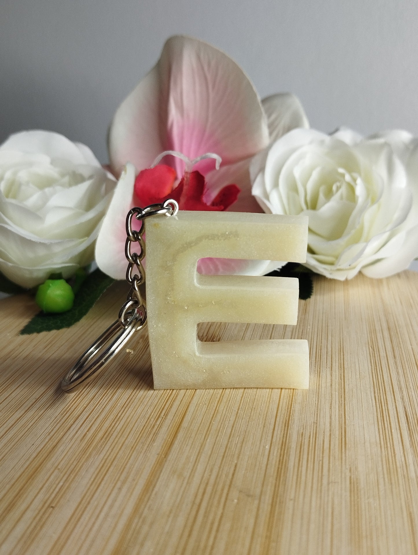 Lettre E